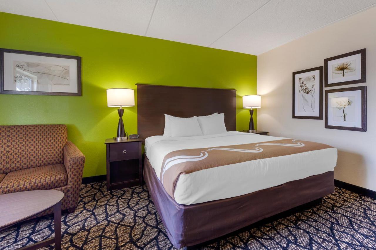 Quality Inn オシュコシュ エクステリア 写真