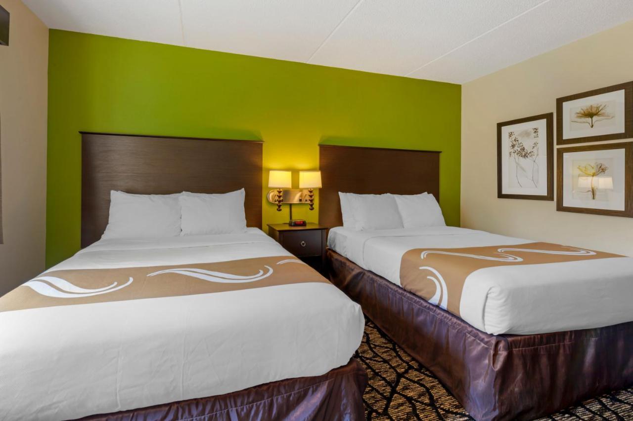 Quality Inn オシュコシュ エクステリア 写真