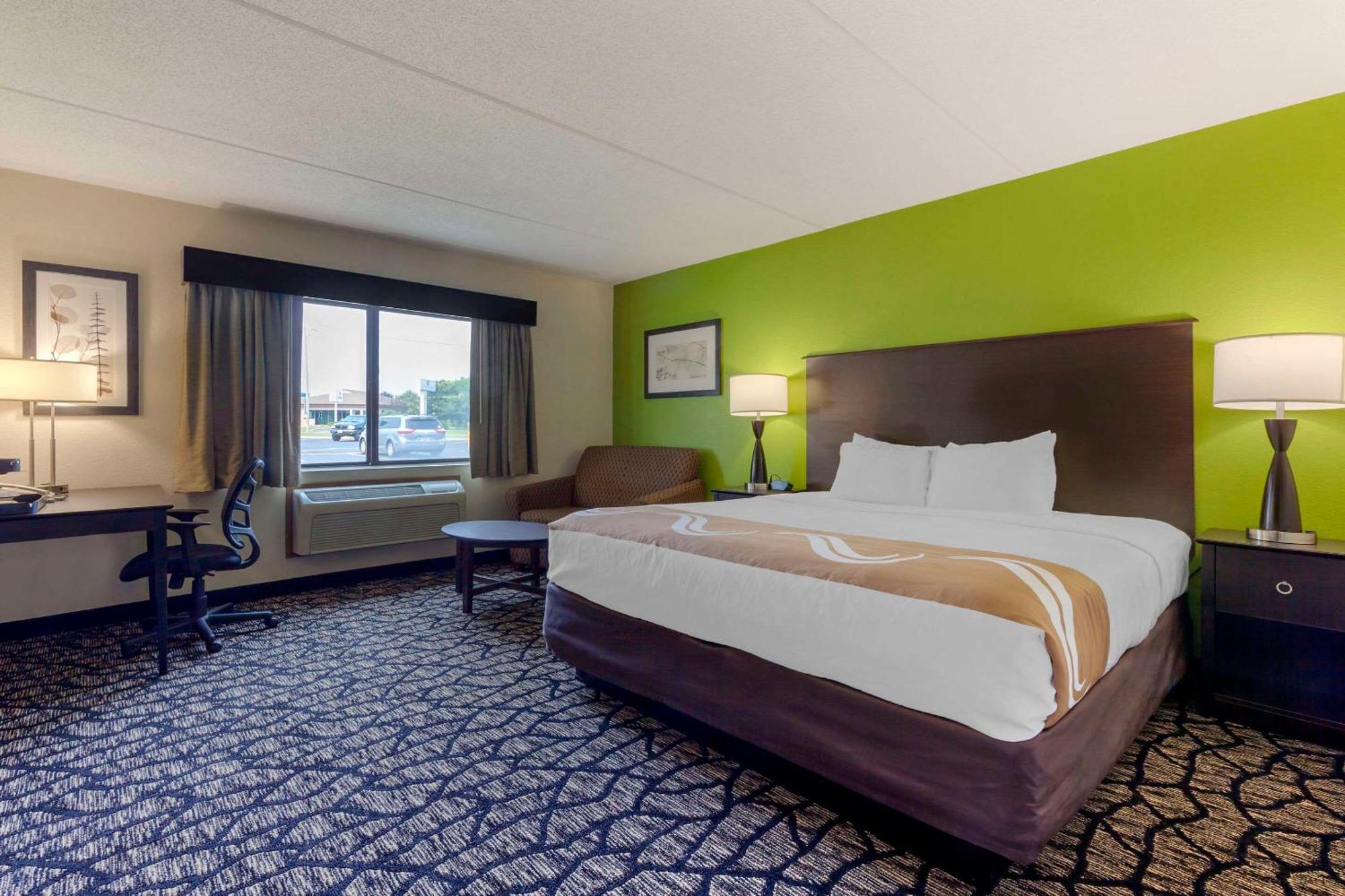 Quality Inn オシュコシュ エクステリア 写真