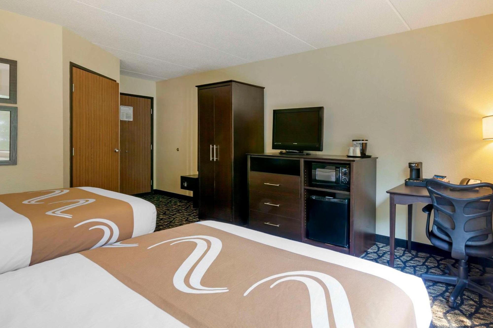 Quality Inn オシュコシュ エクステリア 写真
