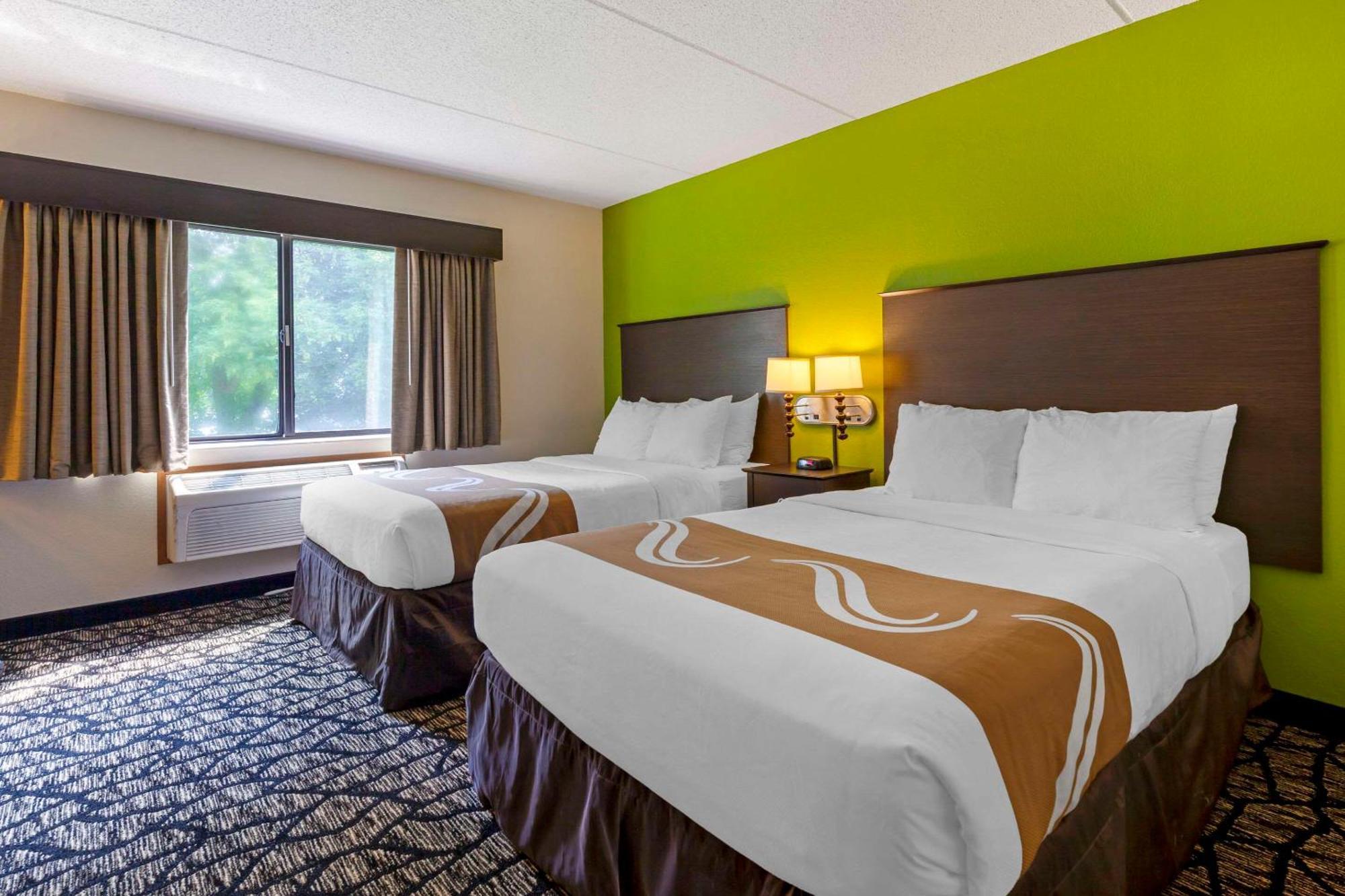 Quality Inn オシュコシュ エクステリア 写真