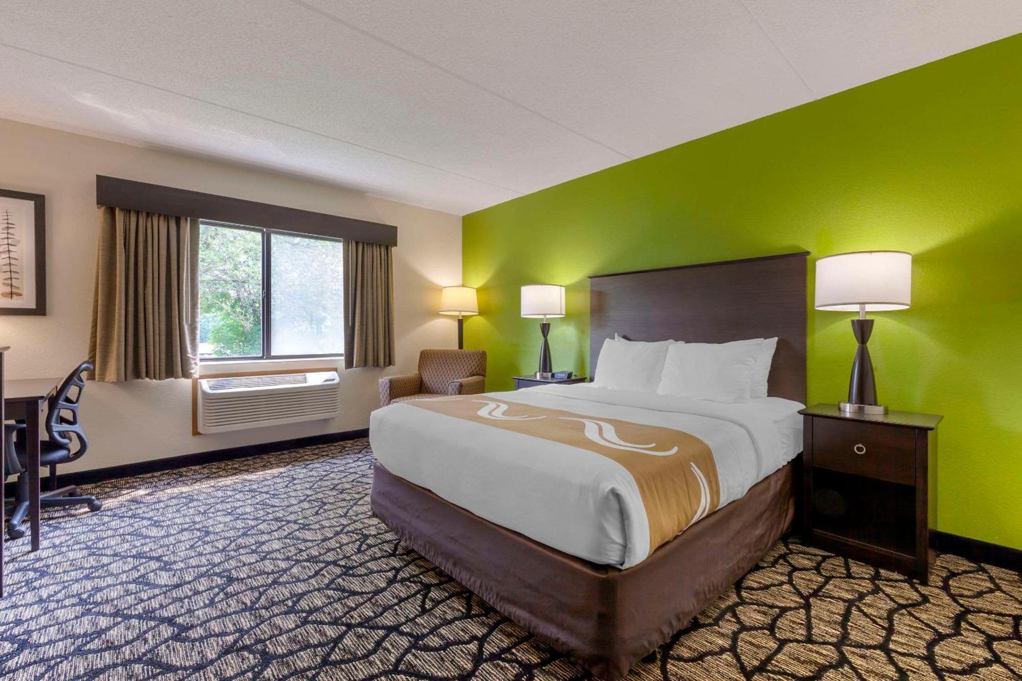 Quality Inn オシュコシュ エクステリア 写真