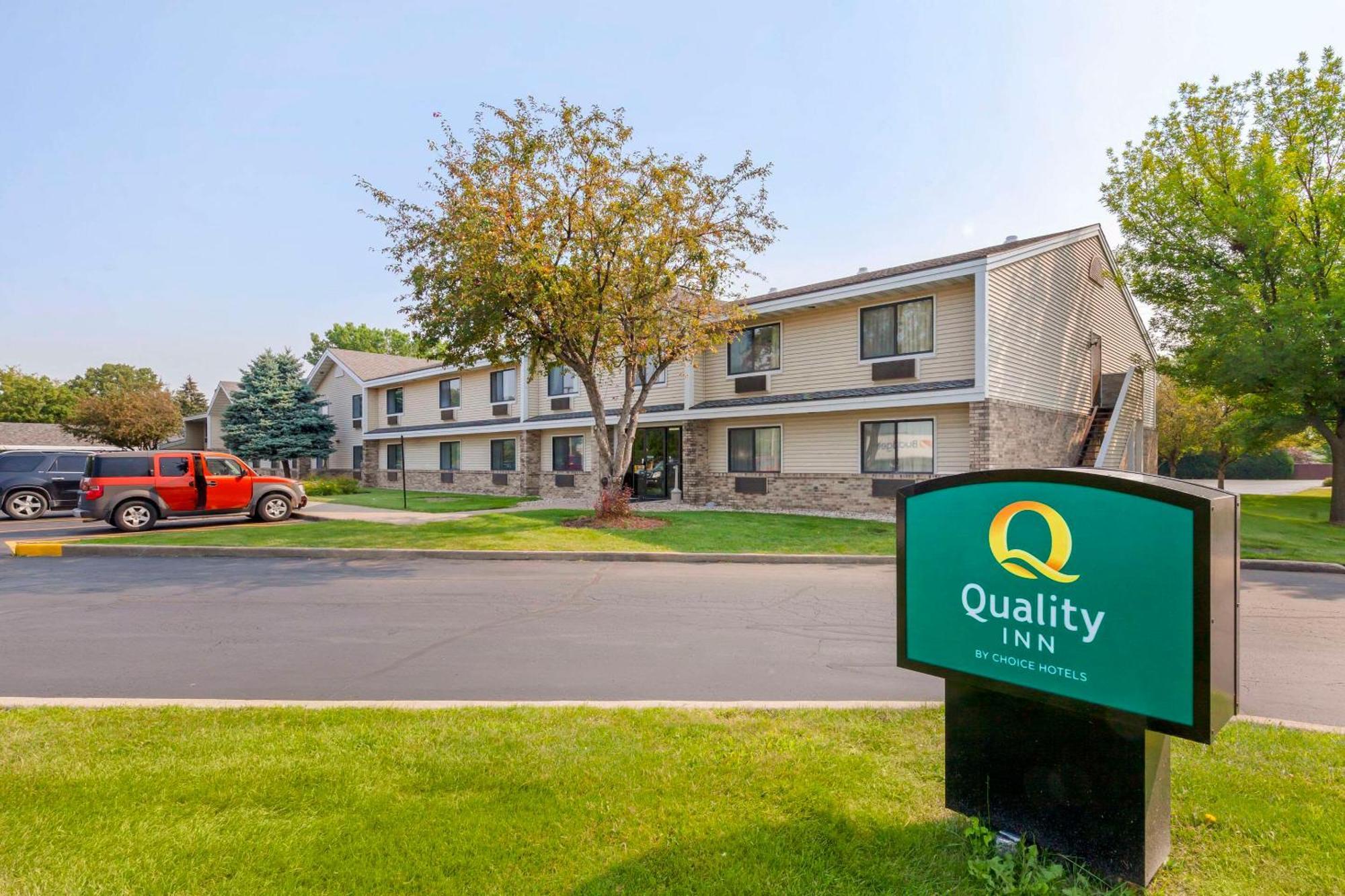 Quality Inn オシュコシュ エクステリア 写真